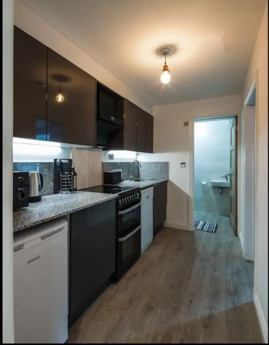 Spacious 2 Bedroom Apartment Near Seafront Penzance Exterior foto